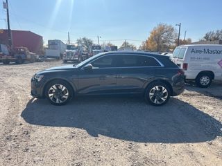 2022 Audi e-tron Premium Plus quattro - Exterior Side Driver Image